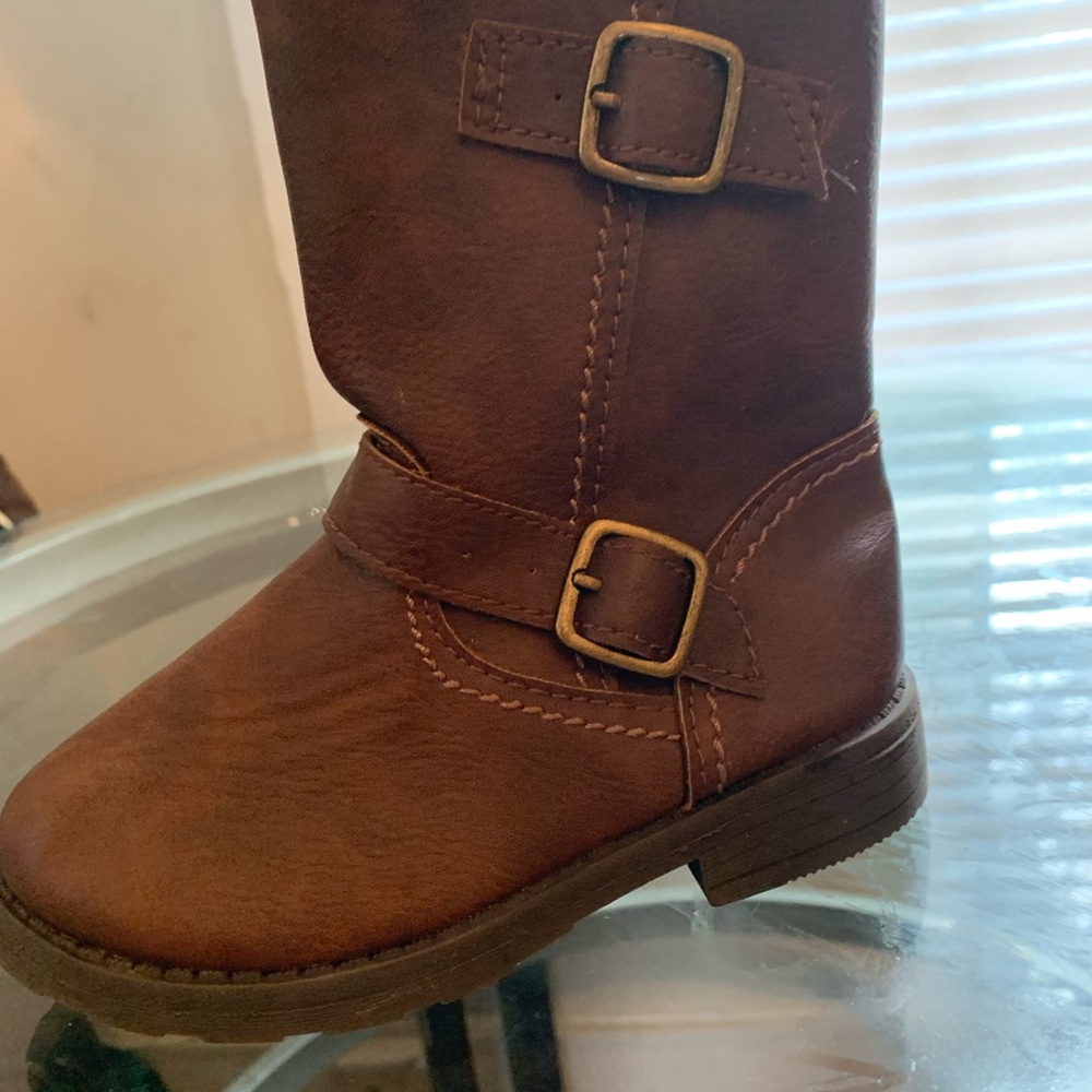Little girl boots.
